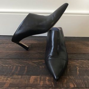 Stuart Weitzman Mira Leather Low Heel Mules